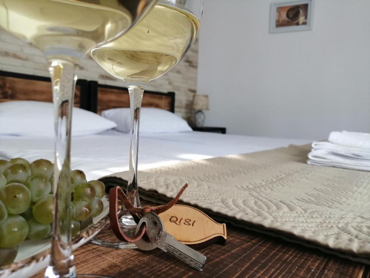 Winehouse Old Qvevri Apartments Tbilisi Luaran gambar