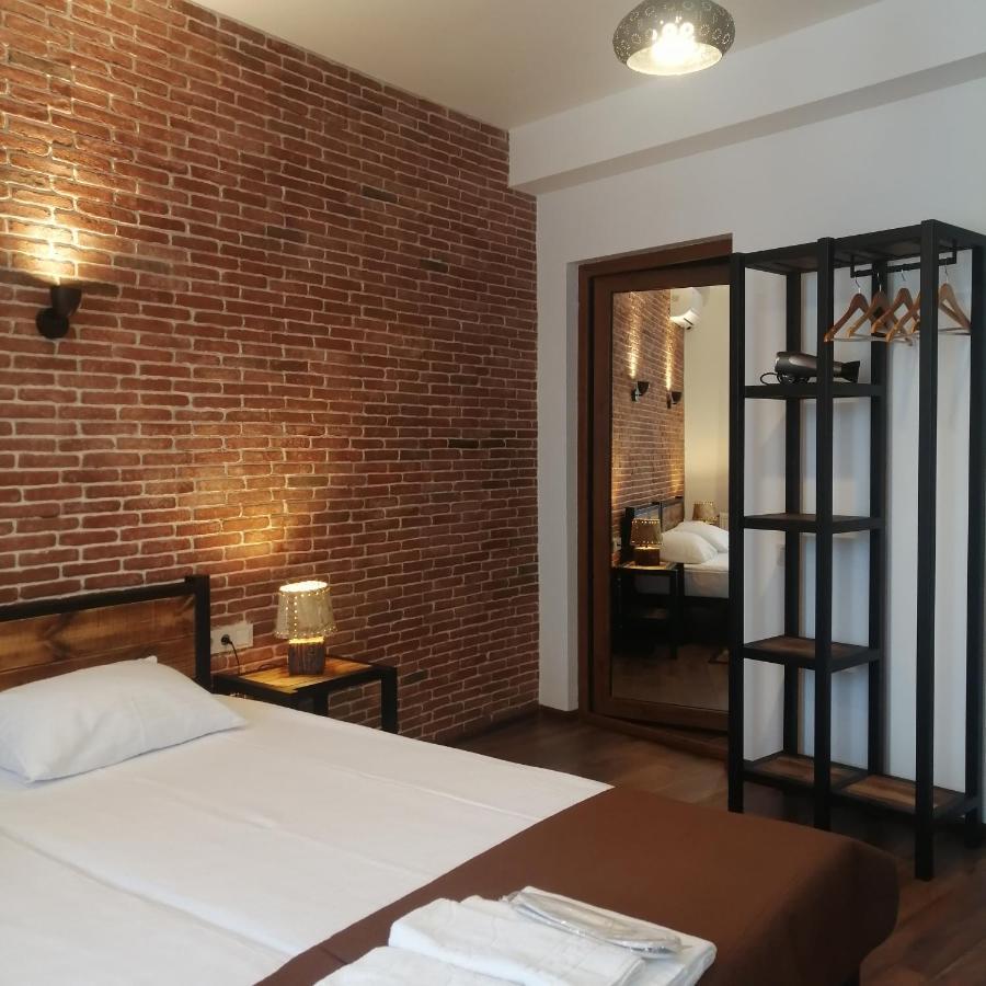 Winehouse Old Qvevri Apartments Tbilisi Luaran gambar